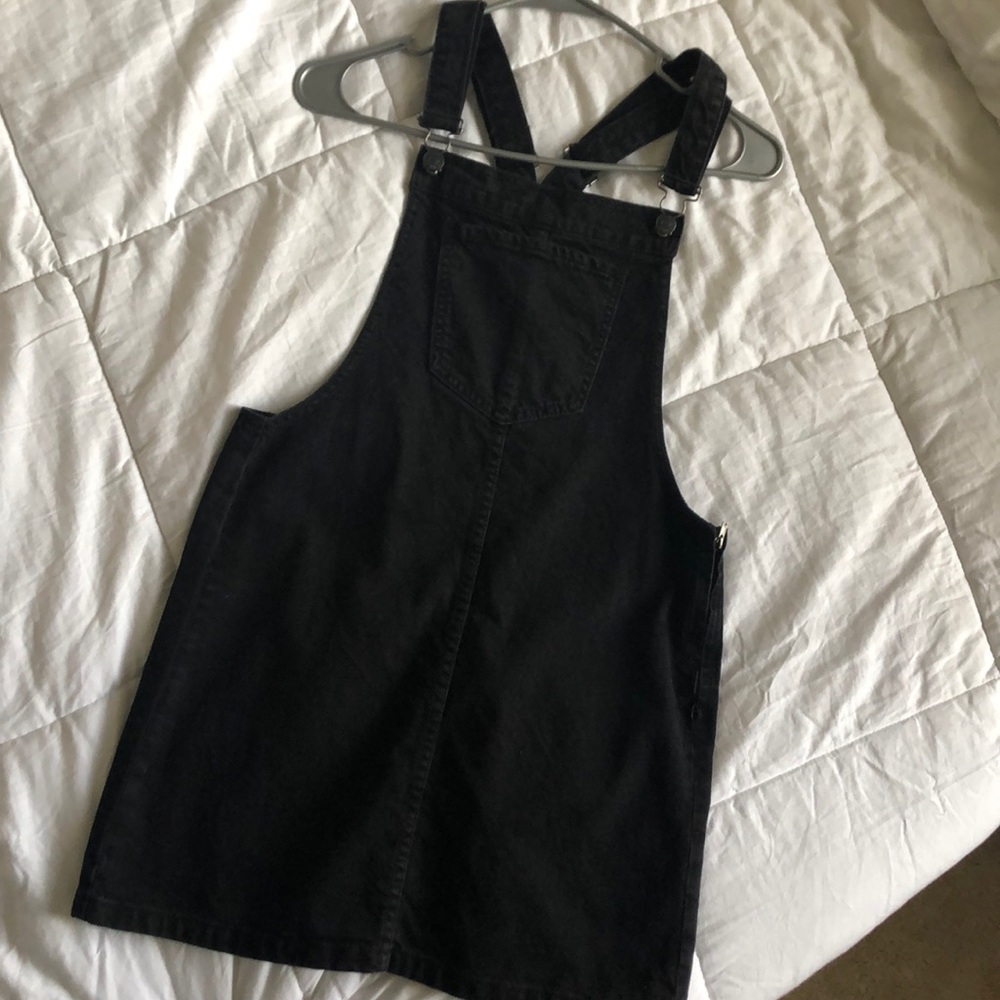Overall dress